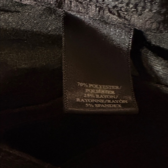 Ann Taylor women's stretch pants in a dark gray size 2P - Picture 7 of 8